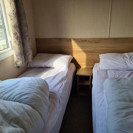 8 Berth Eastgate Fantasy Island Apartment Инголдмелс Екстериор снимка