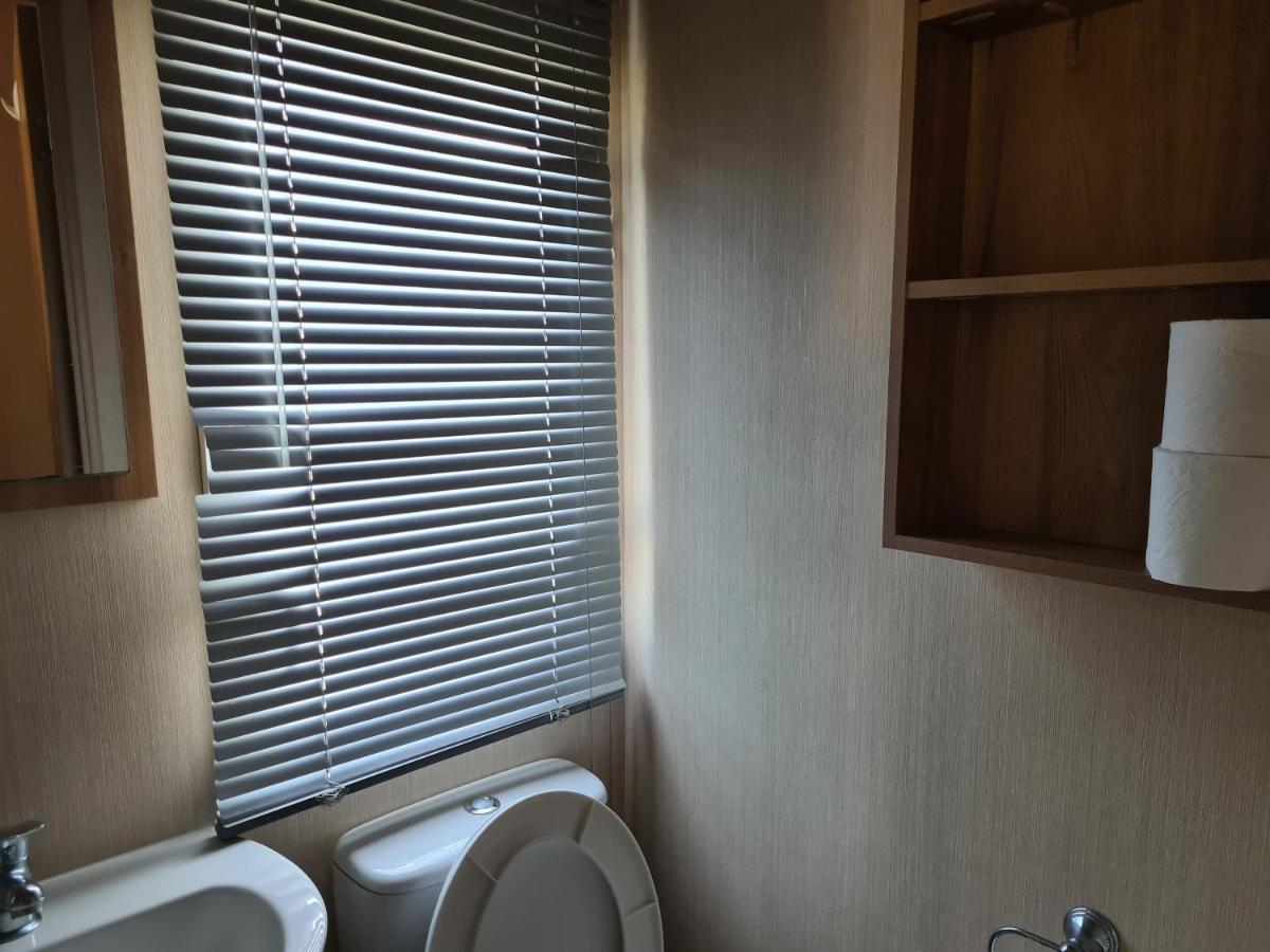 8 Berth Eastgate Fantasy Island Apartment Инголдмелс Екстериор снимка