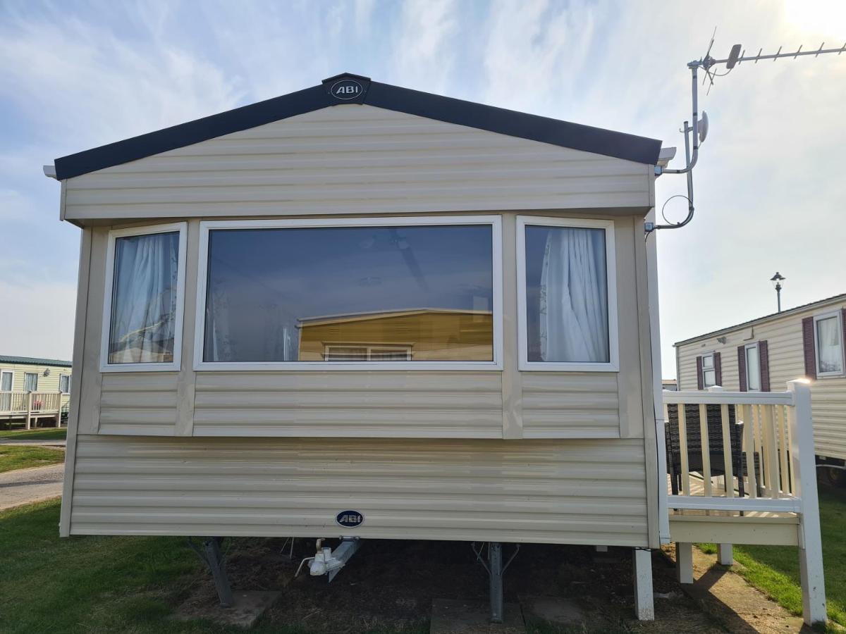 8 Berth Eastgate Fantasy Island Apartment Инголдмелс Екстериор снимка