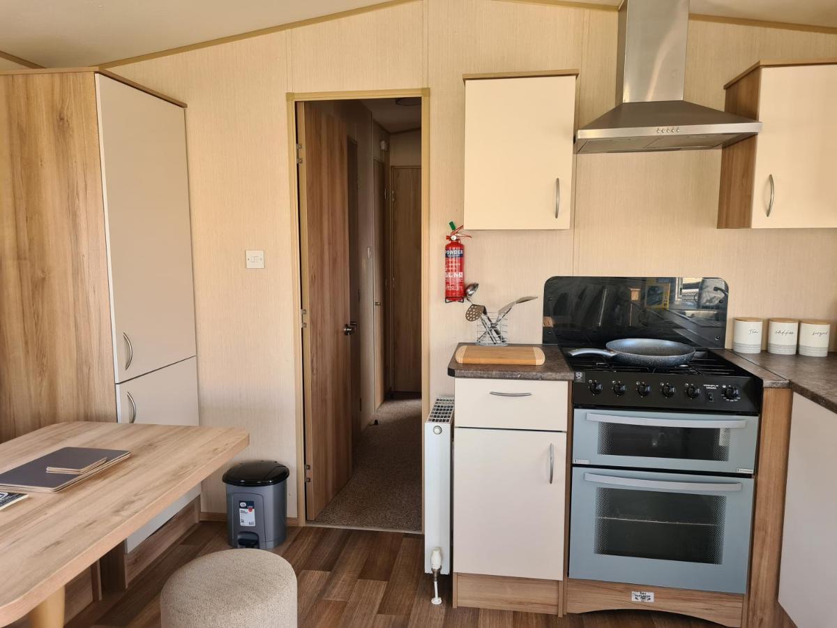 8 Berth Eastgate Fantasy Island Apartment Инголдмелс Екстериор снимка