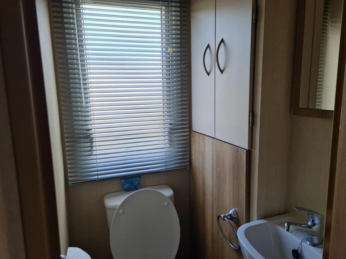 8 Berth Eastgate Fantasy Island Apartment Инголдмелс Екстериор снимка