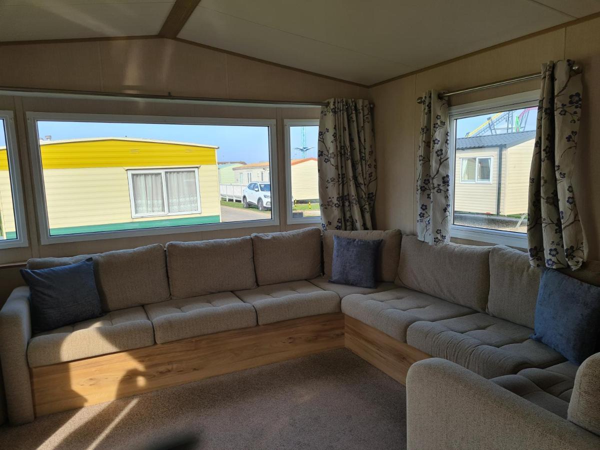 8 Berth Eastgate Fantasy Island Apartment Инголдмелс Екстериор снимка