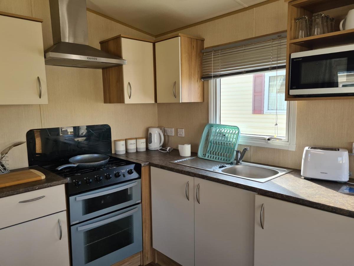 8 Berth Eastgate Fantasy Island Apartment Инголдмелс Екстериор снимка