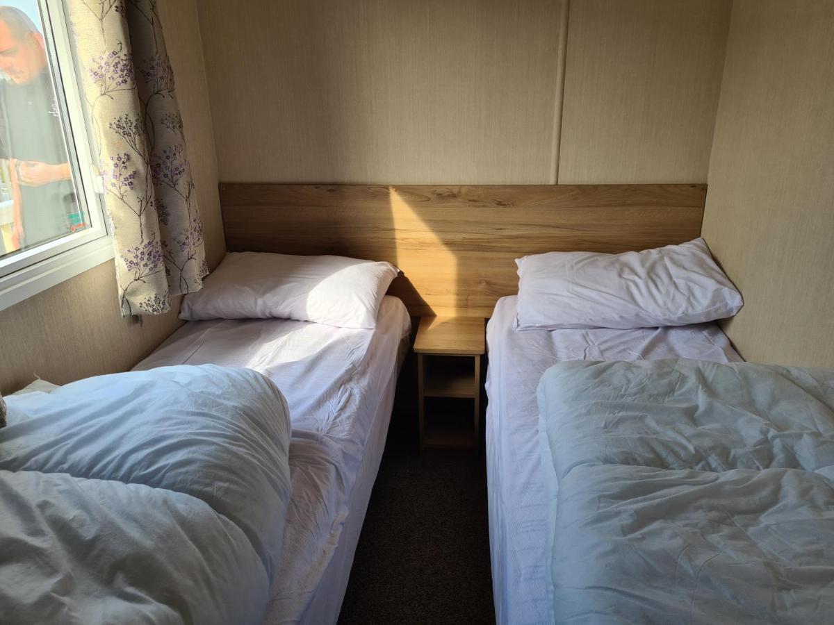 8 Berth Eastgate Fantasy Island Apartment Инголдмелс Екстериор снимка